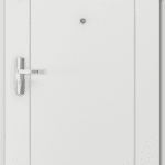 białe drzwi do mieszkania porta